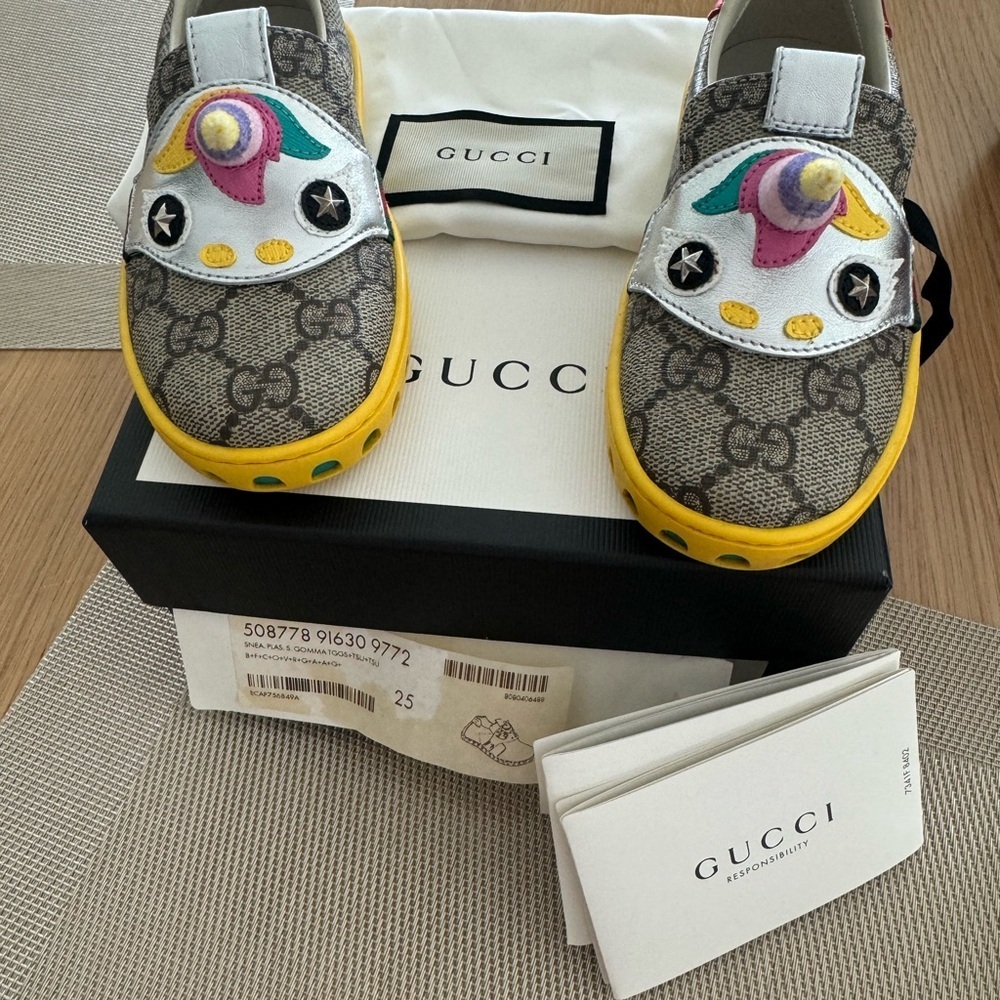 Gucci Kids' Unicorn Slip-On Shoes size 25